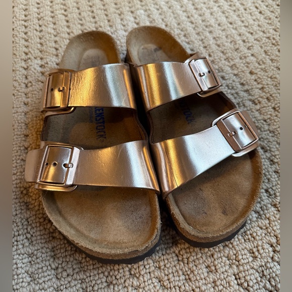 Birkenstock Women’s Arizona Soft Footbed Copper Metallic Sandals Size 40 / US 10 - Picture 2 of 8